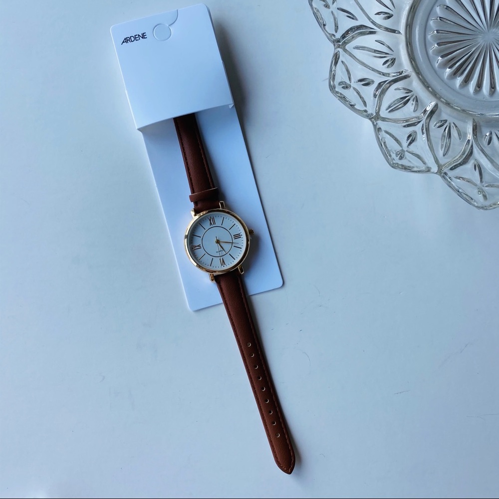Ardene NWT Brown & Gold Watch